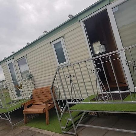 I 10 Caravan 4 Berth Chase Caravan Park Ingoldmells Eksteriør billede