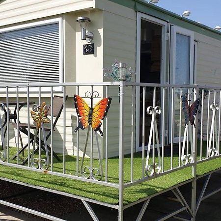I 10 Caravan 4 Berth Chase Caravan Park Ingoldmells Eksteriør billede